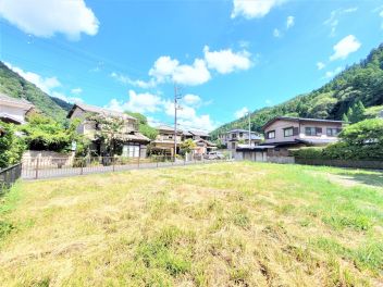 【Ａ号地】～緑豊かな山々と田畑の風景、清流「高野川」まで歩いてすぐの贅沢なロケーション～